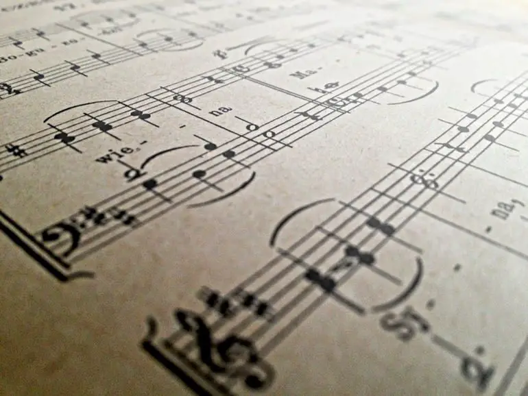 música beneficia a las personas con demencia