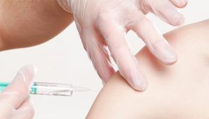 vacunas riesgo de enfermedades autoinmunes